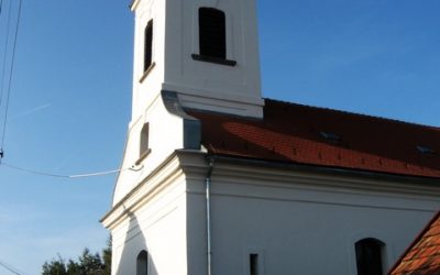 Katholische Kirche in Arács