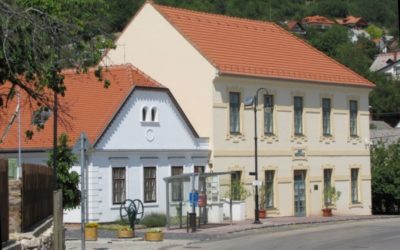 Folk House in Arács